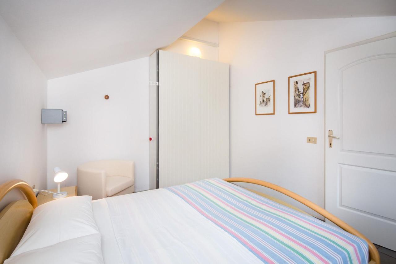 Apartman Number 9 Rovinj Exterior foto